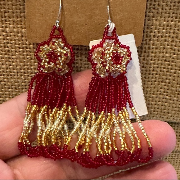 NWT Gorgeous Seed Bead Earrings by Neiman Marcus, flower w/ dangles red & gold - Picture 2 of 9